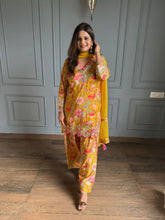 Farshi Salwar Crepe Hand Work Suit With Chiffon Dupatta (Sneha)